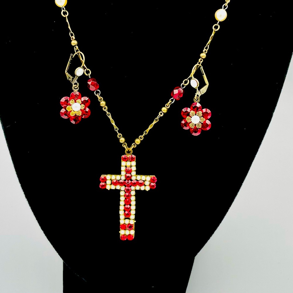 Belladonna jewelry.  Made in Canada